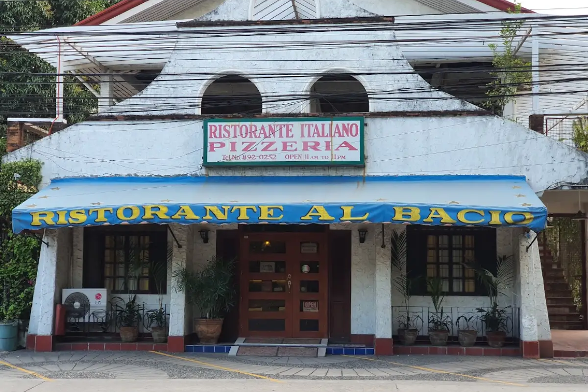 al bacio restaurant front view